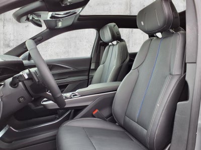 2025 Cadillac LYRIQ Luxury 1