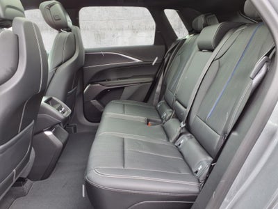 2025 Cadillac LYRIQ Luxury 1