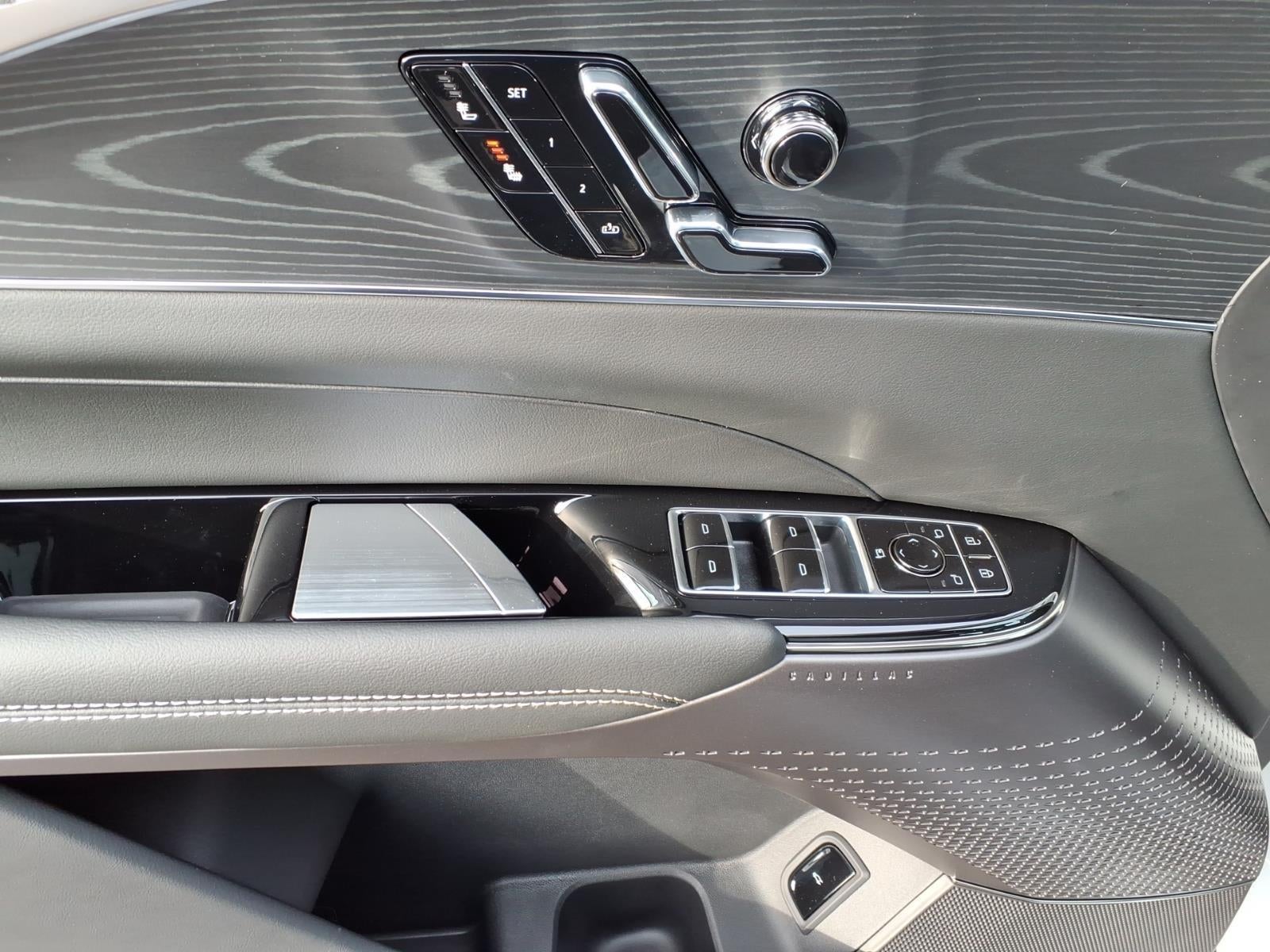 2026 Cadillac LYRIQ Sport