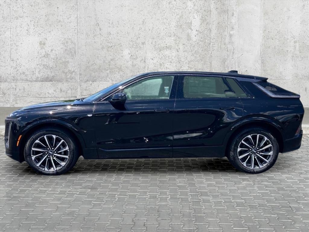 2024 Cadillac LYRIQ Sport 2