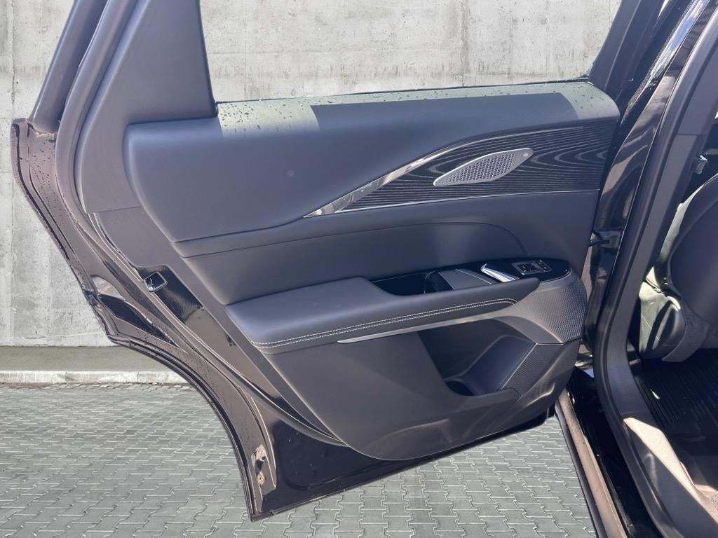 2024 Cadillac LYRIQ Sport 2