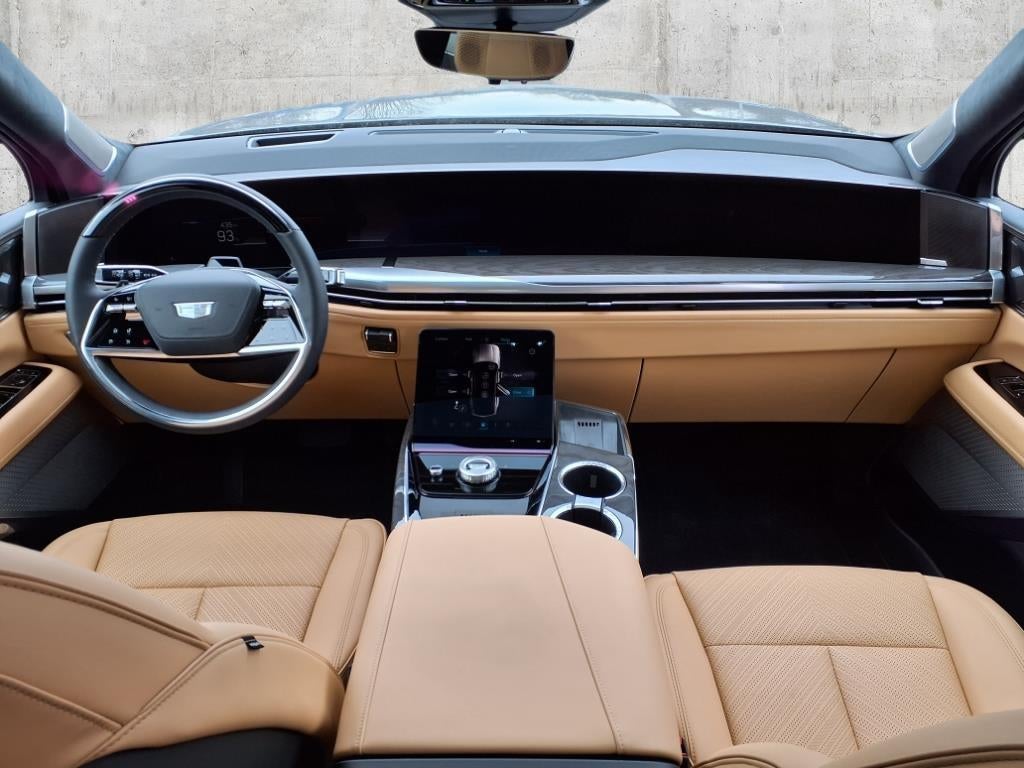 2025 Cadillac ESCALADE IQ Sport 2