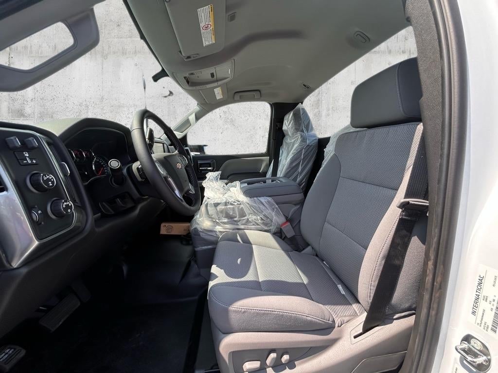 2024 Chevrolet Silverado 6500 HD LT