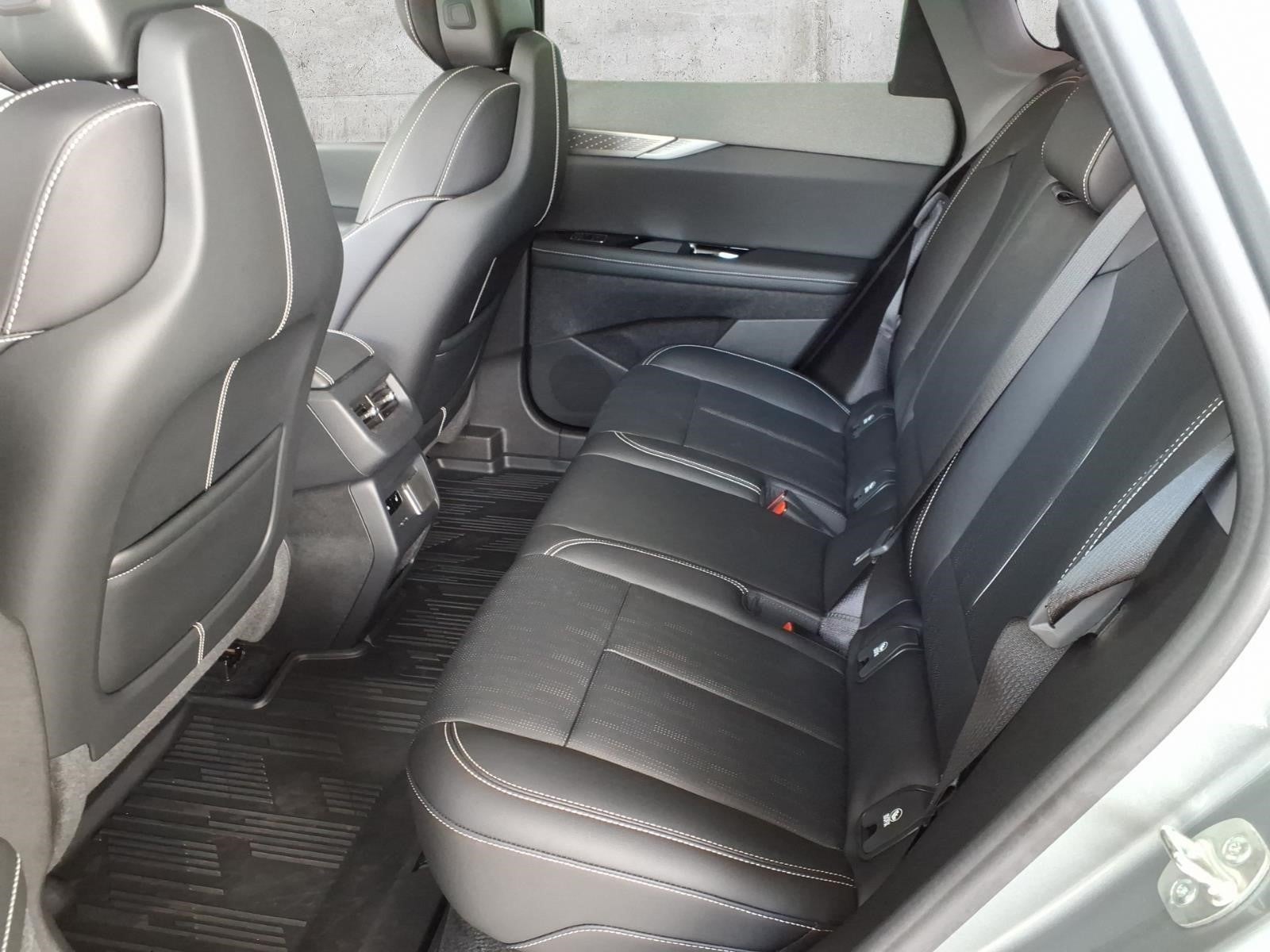 2025 Cadillac OPTIQ Sport 2