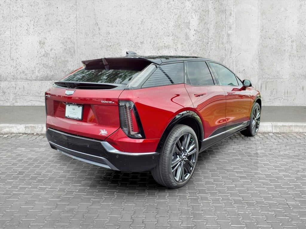 2025 Cadillac OPTIQ Sport 2