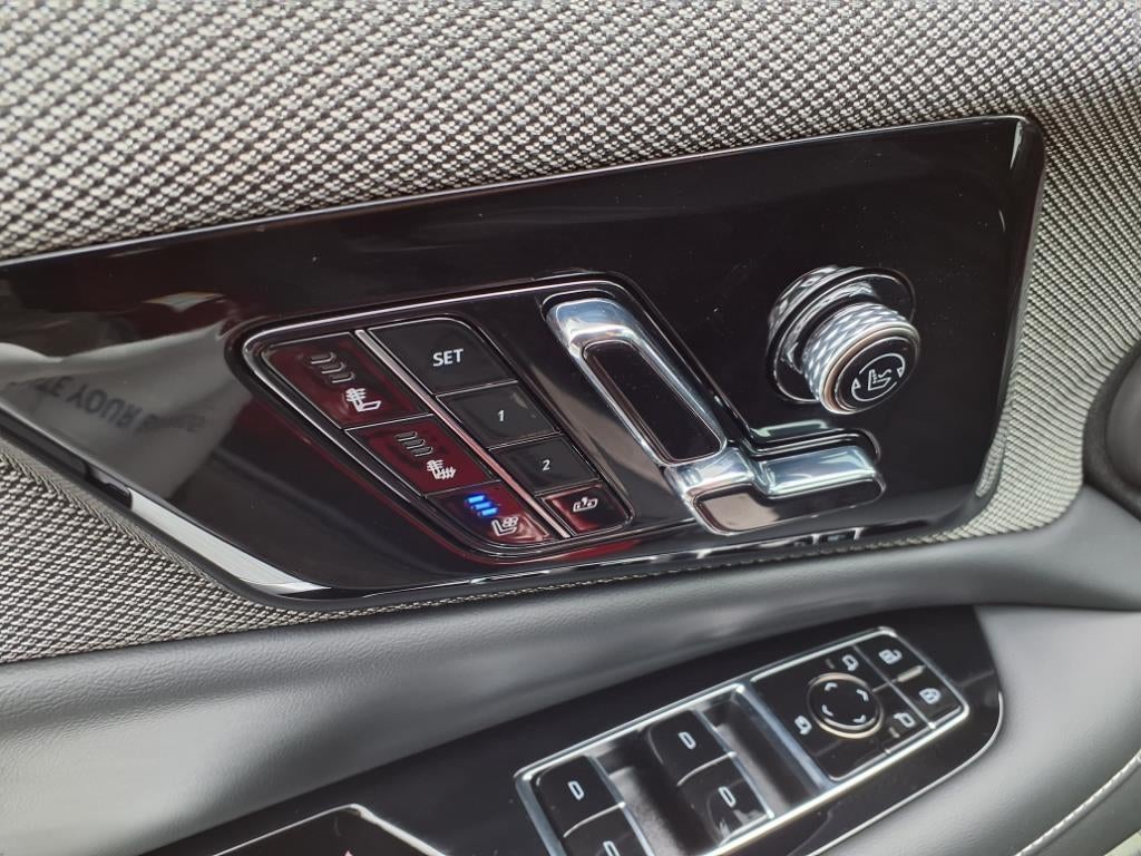 2025 Cadillac OPTIQ Sport 2