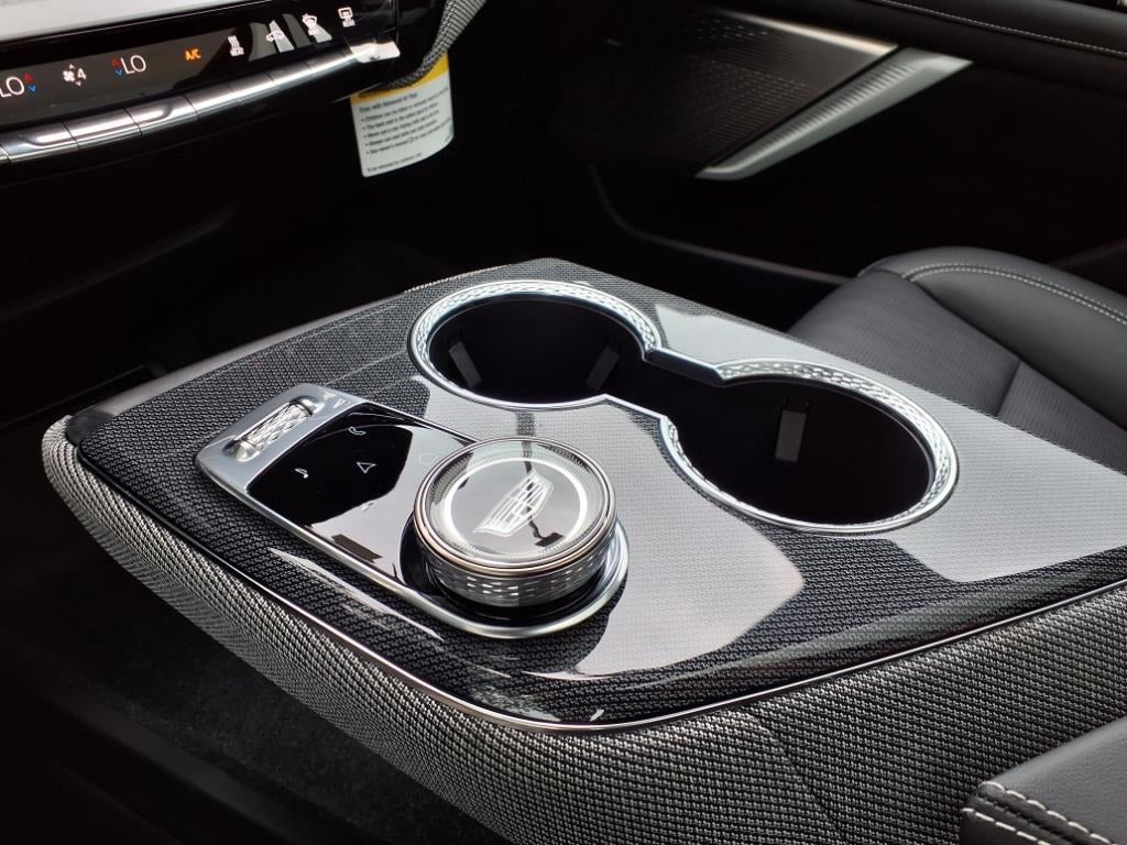 2025 Cadillac OPTIQ Sport 2