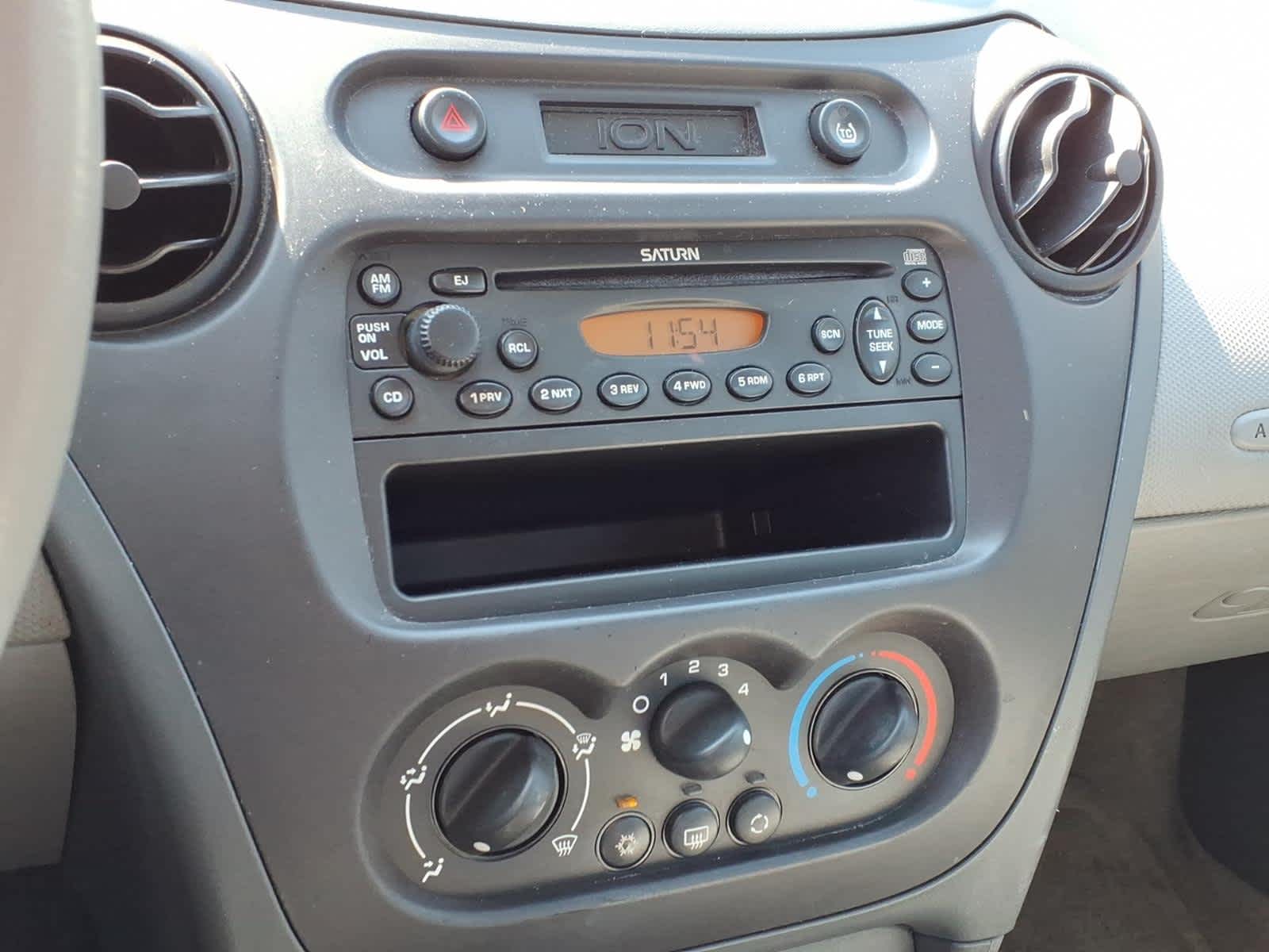 2003 Saturn Ion ION 2