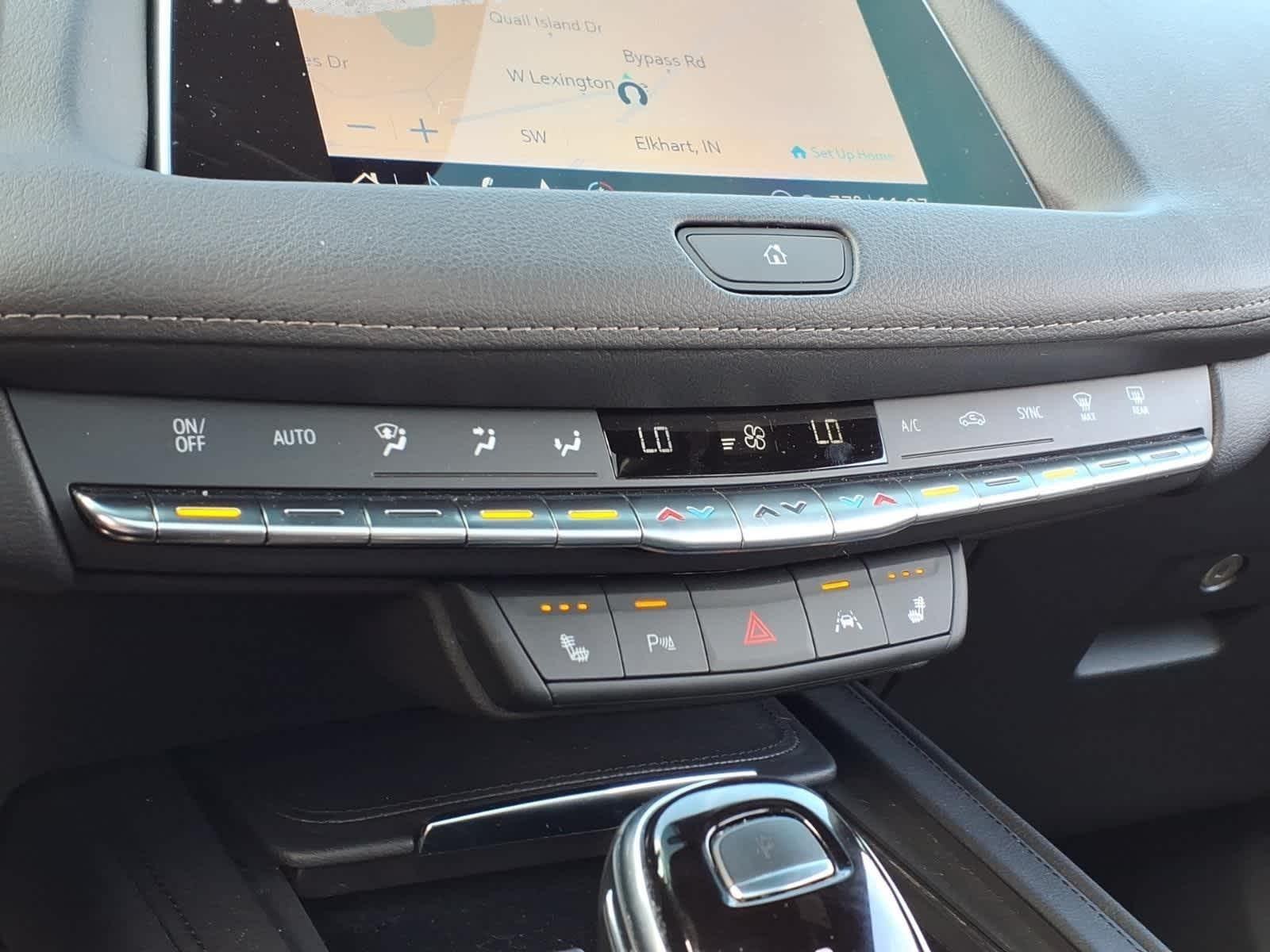 2022 Cadillac XT4 AWD Luxury