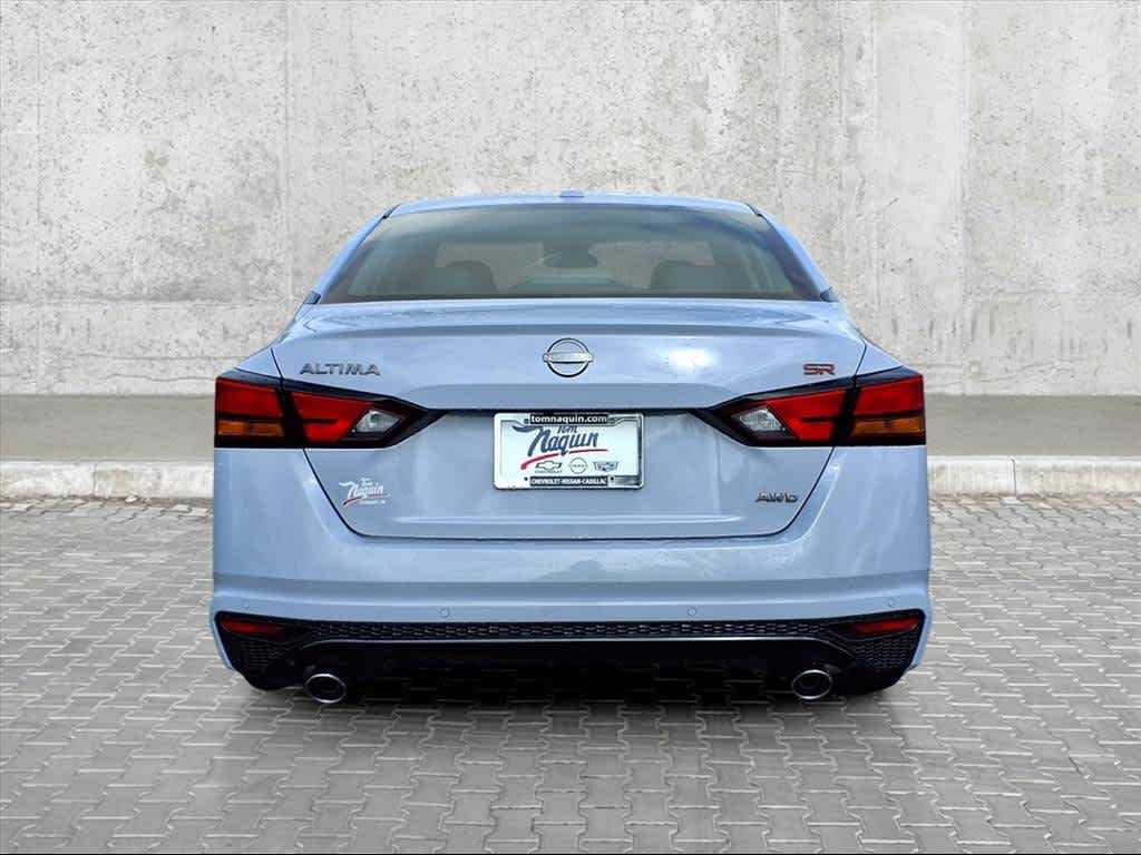 2025 Nissan Altima SR
