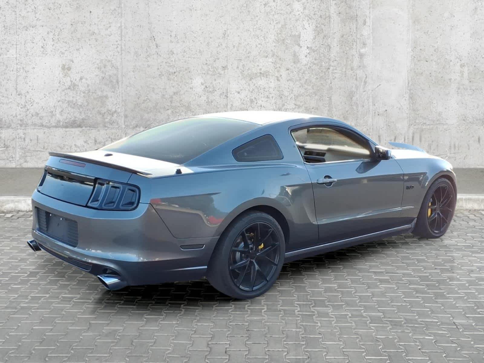 2013 Ford Mustang GT Premium