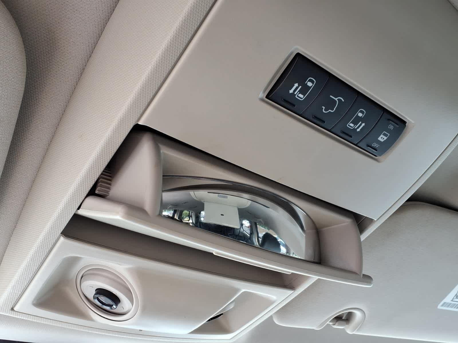 2013 Chrysler Town & Country Touring-L
