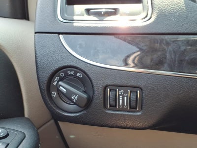 2013 Chrysler Town & Country Touring-L