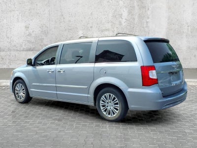2013 Chrysler Town & Country Touring-L