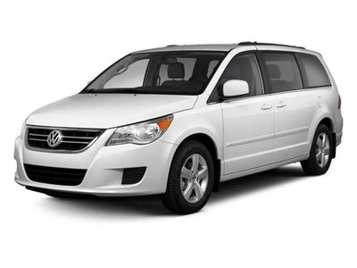 2010 Volkswagen Routan SE