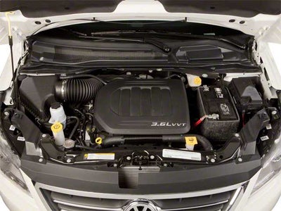 2010 Volkswagen Routan SE