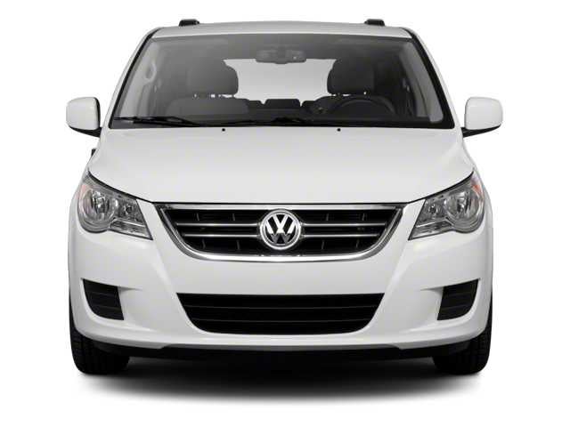 2010 Volkswagen Routan SE