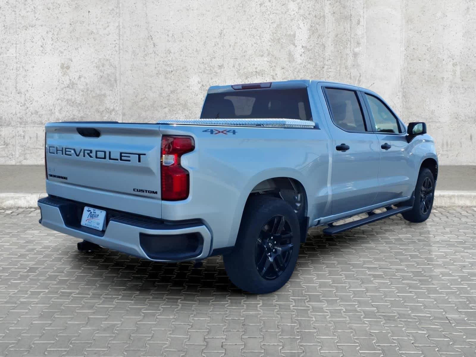 2022 Chevrolet Silverado 1500 Custom