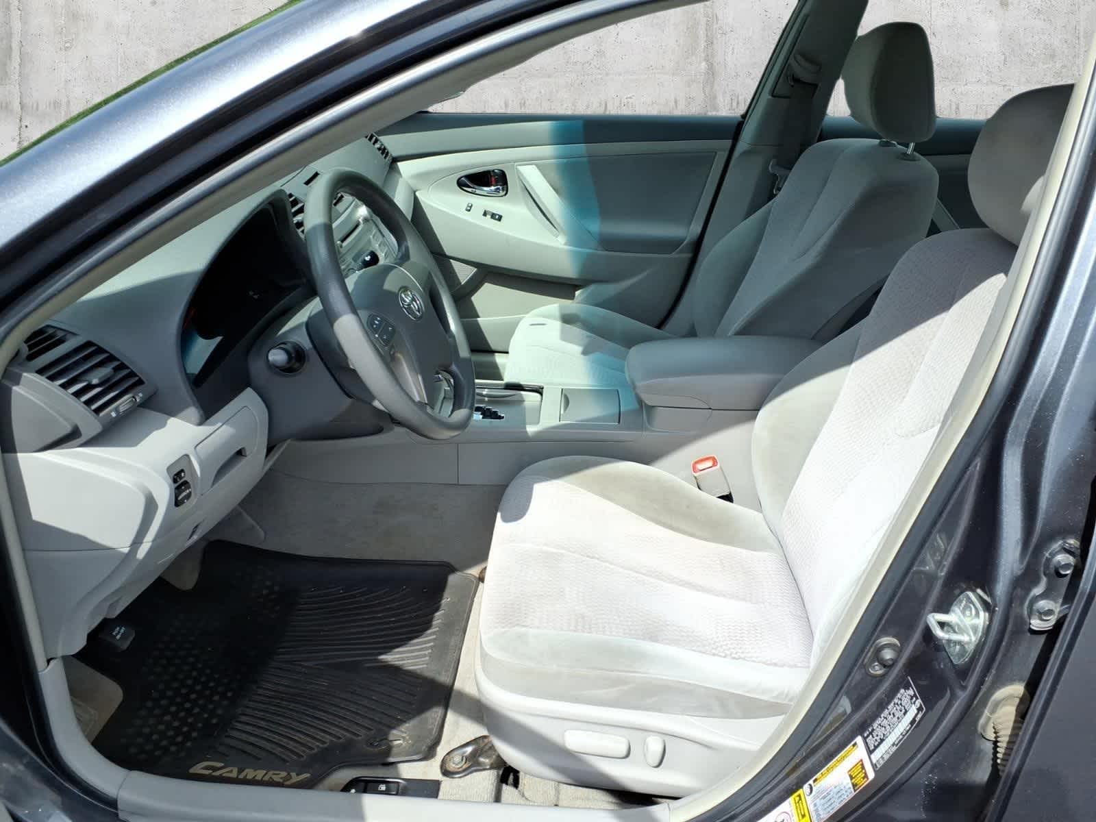 2010 Toyota Camry LE