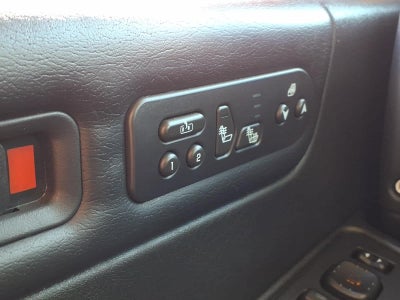 2006 HUMMER H2 Base