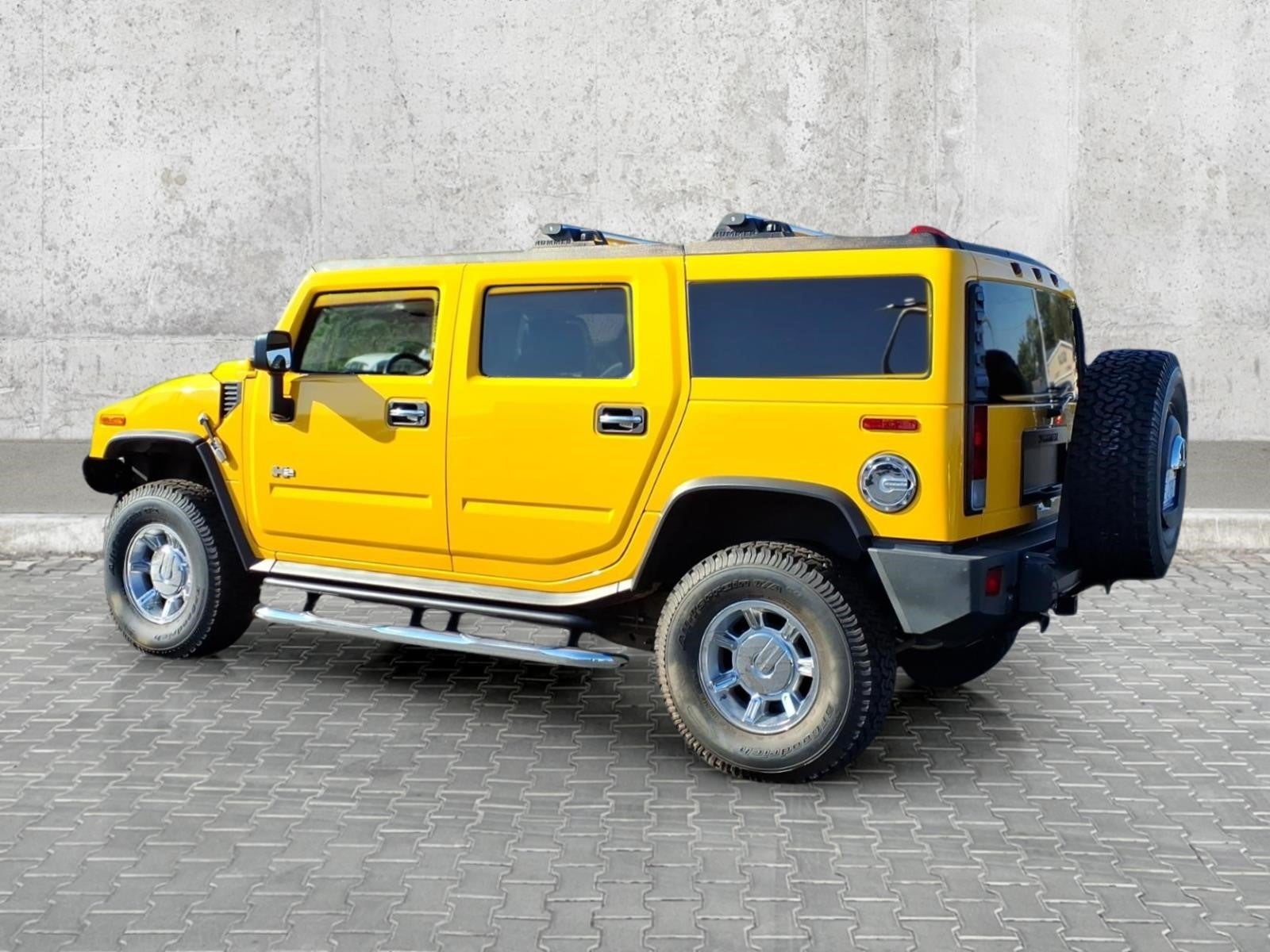 2006 HUMMER H2 Base