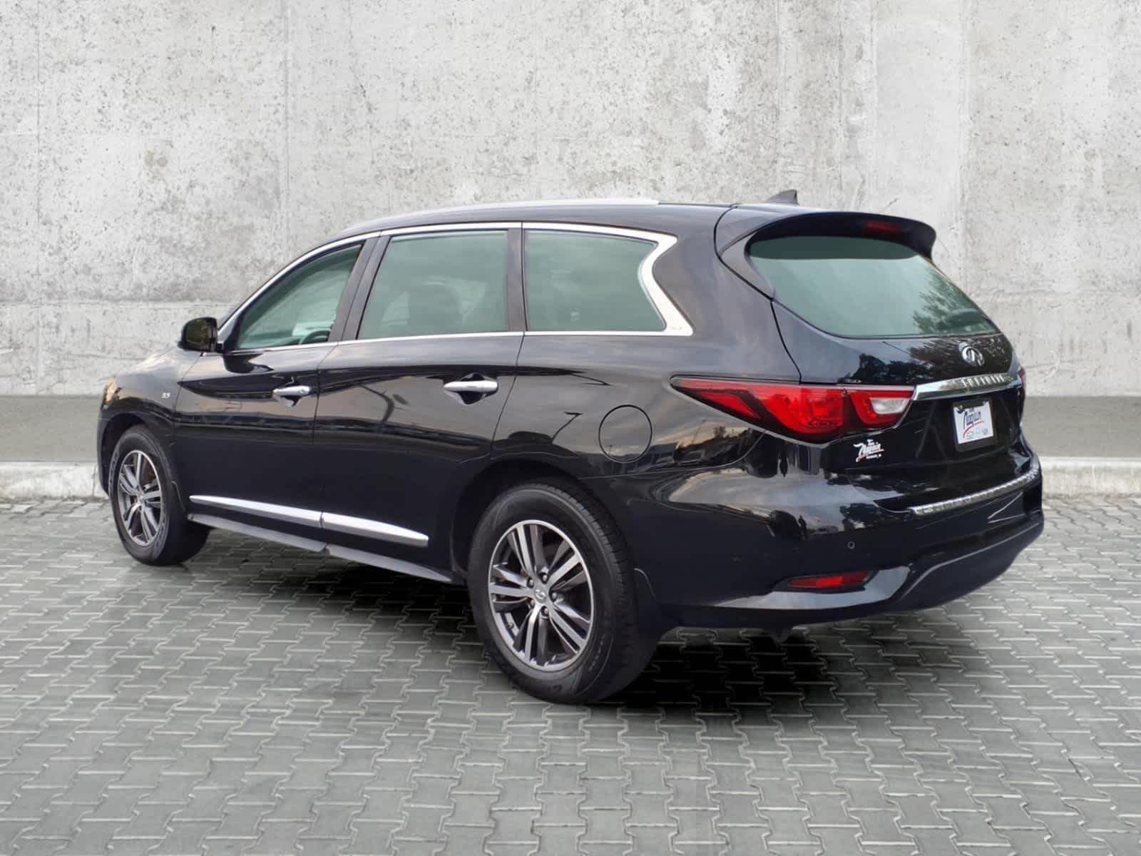 2017 INFINITI QX60 Base