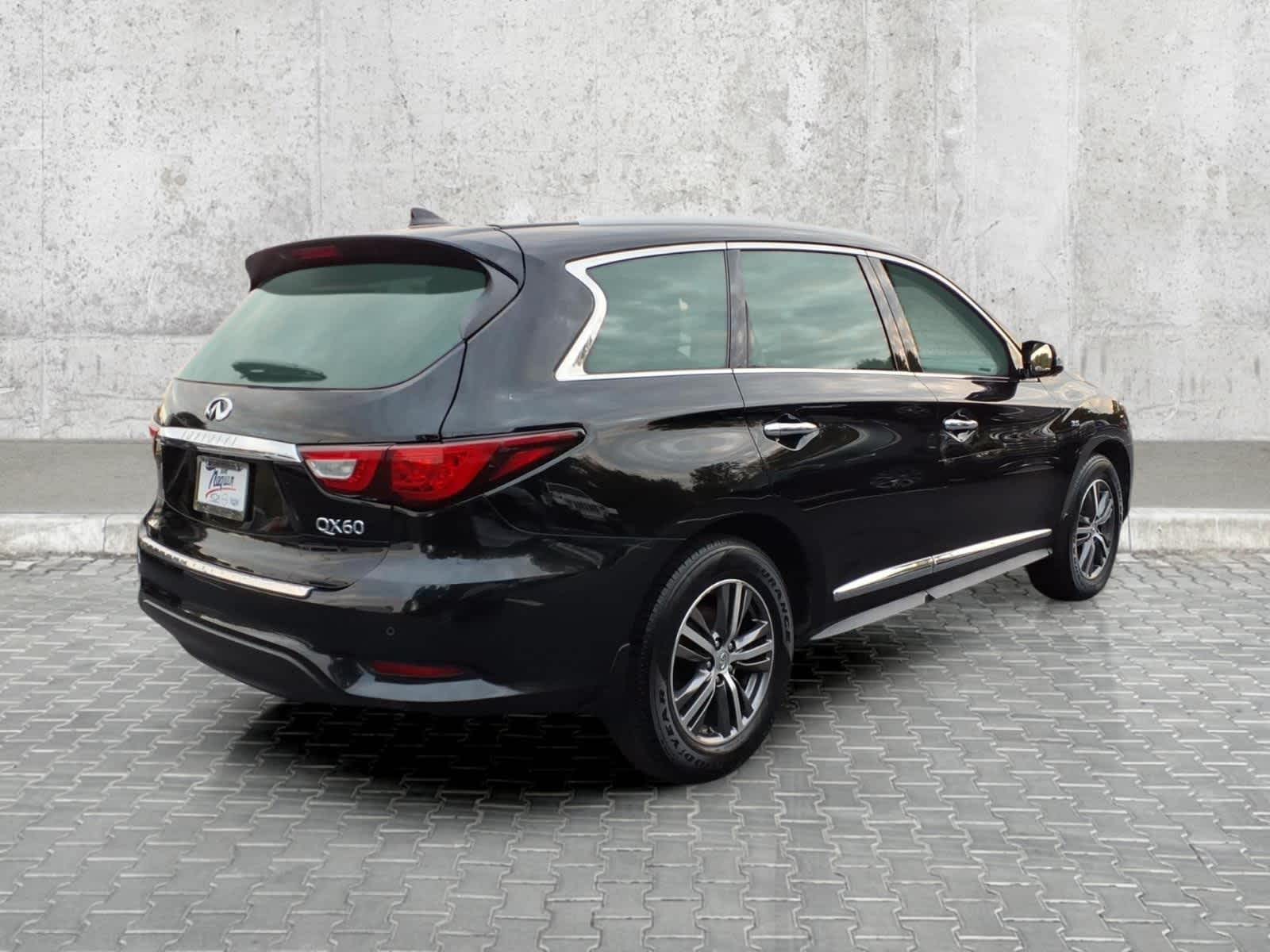 2017 INFINITI QX60 Base