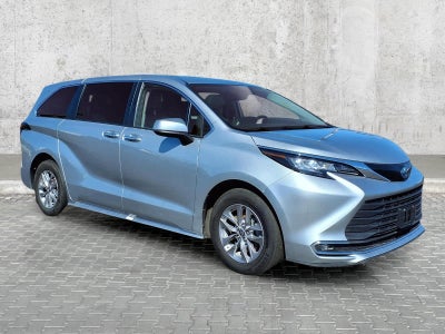 2022 Toyota Sienna XLE