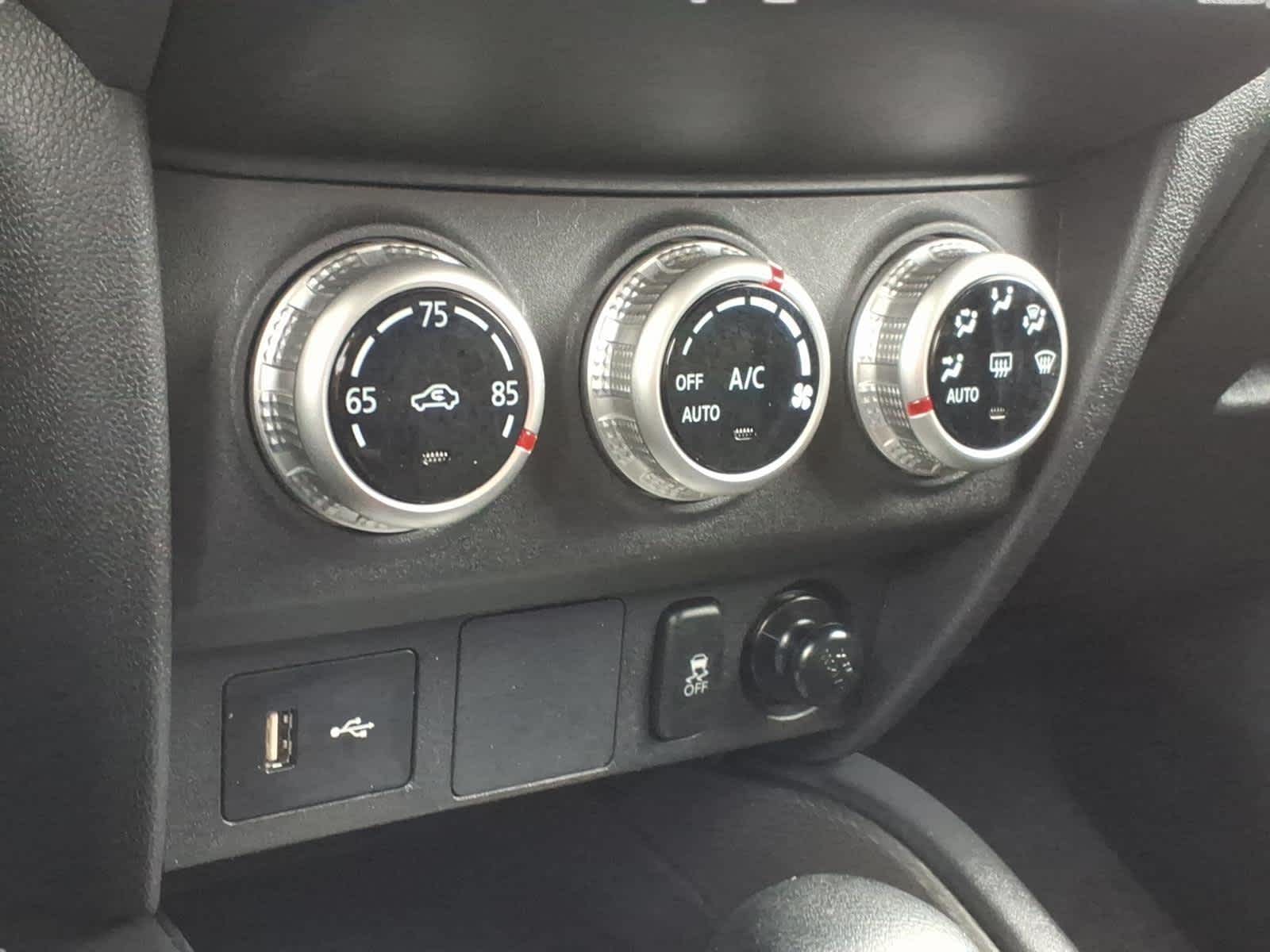 2025 Mitsubishi Outlander Sport ES