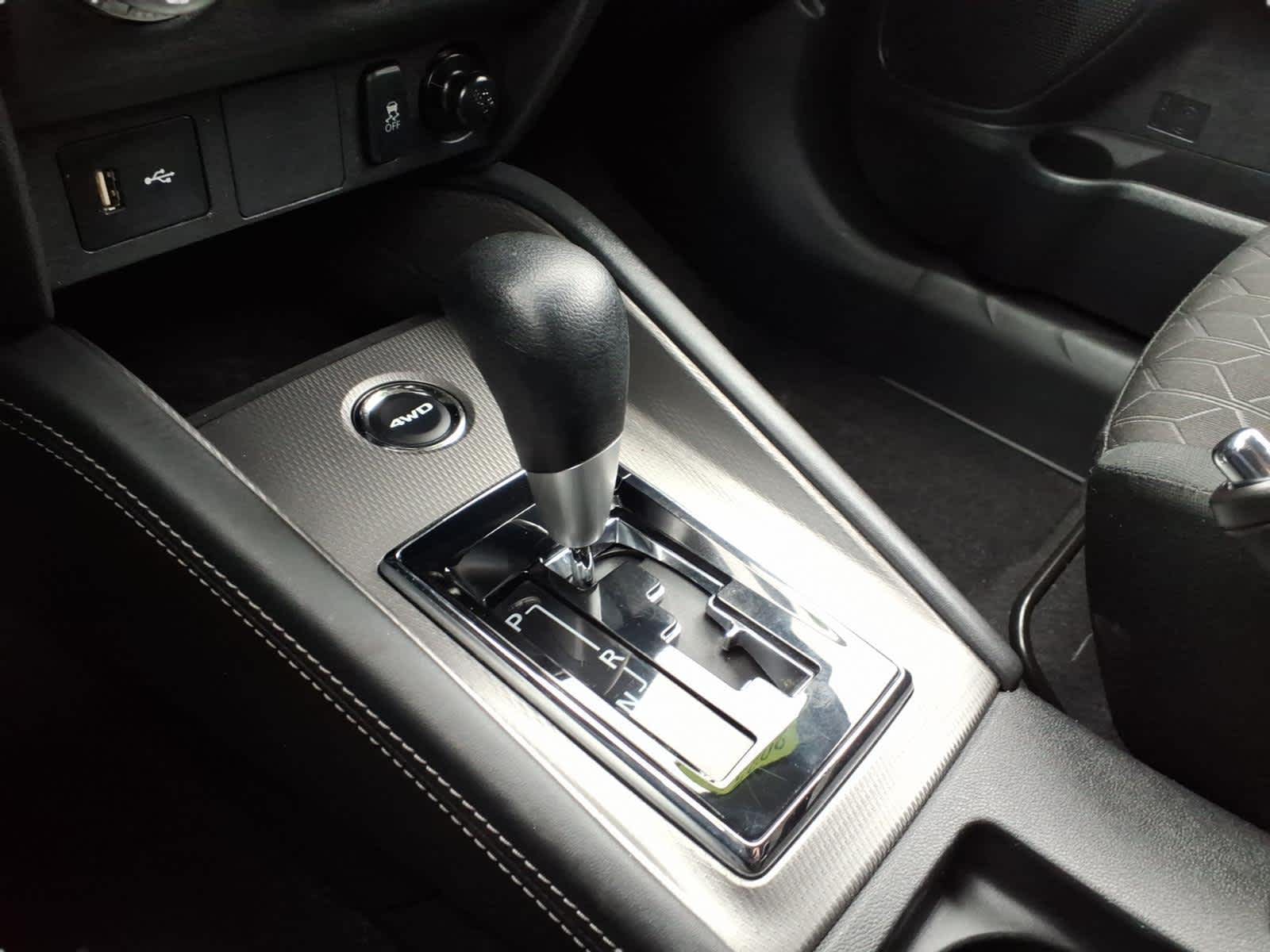 2025 Mitsubishi Outlander Sport ES