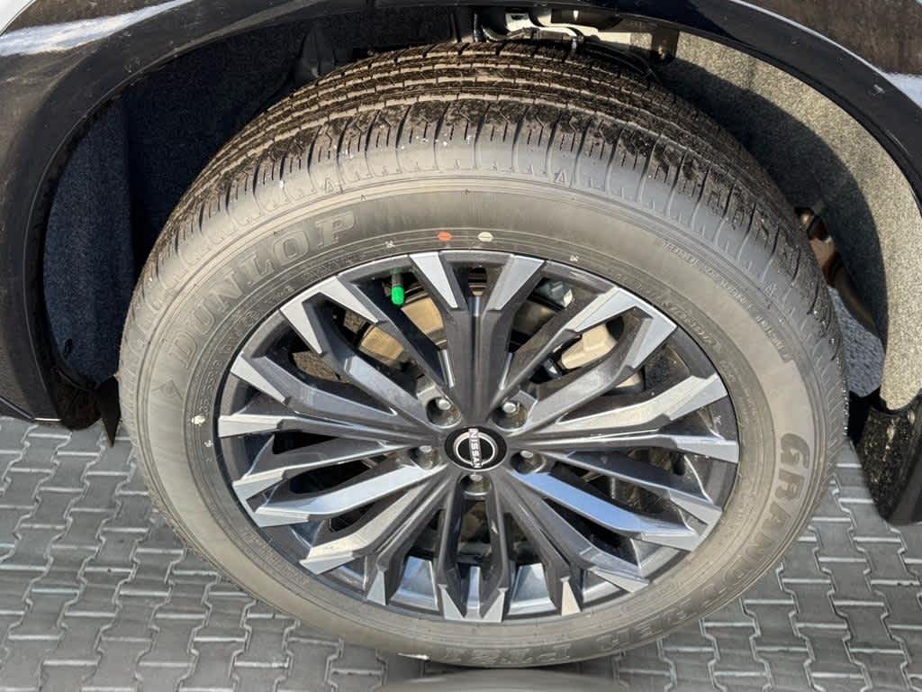 2025 Nissan Rogue Platinum