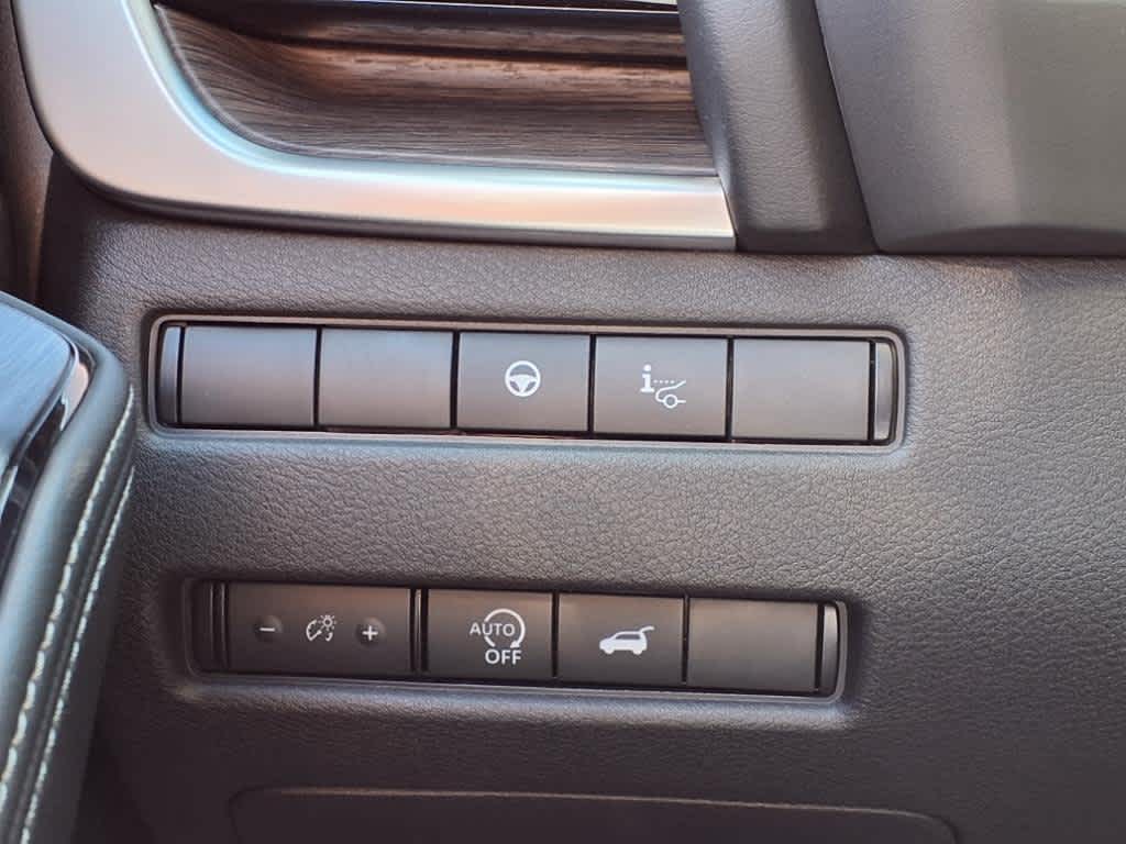 2025 Nissan Rogue Platinum