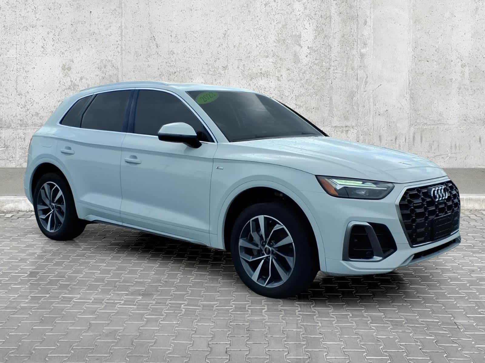 2023 Audi Q5 S line Premium Plus
