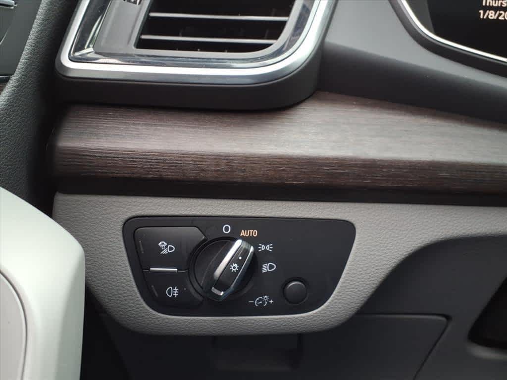 2024 Audi Q5 S line Premium Plus