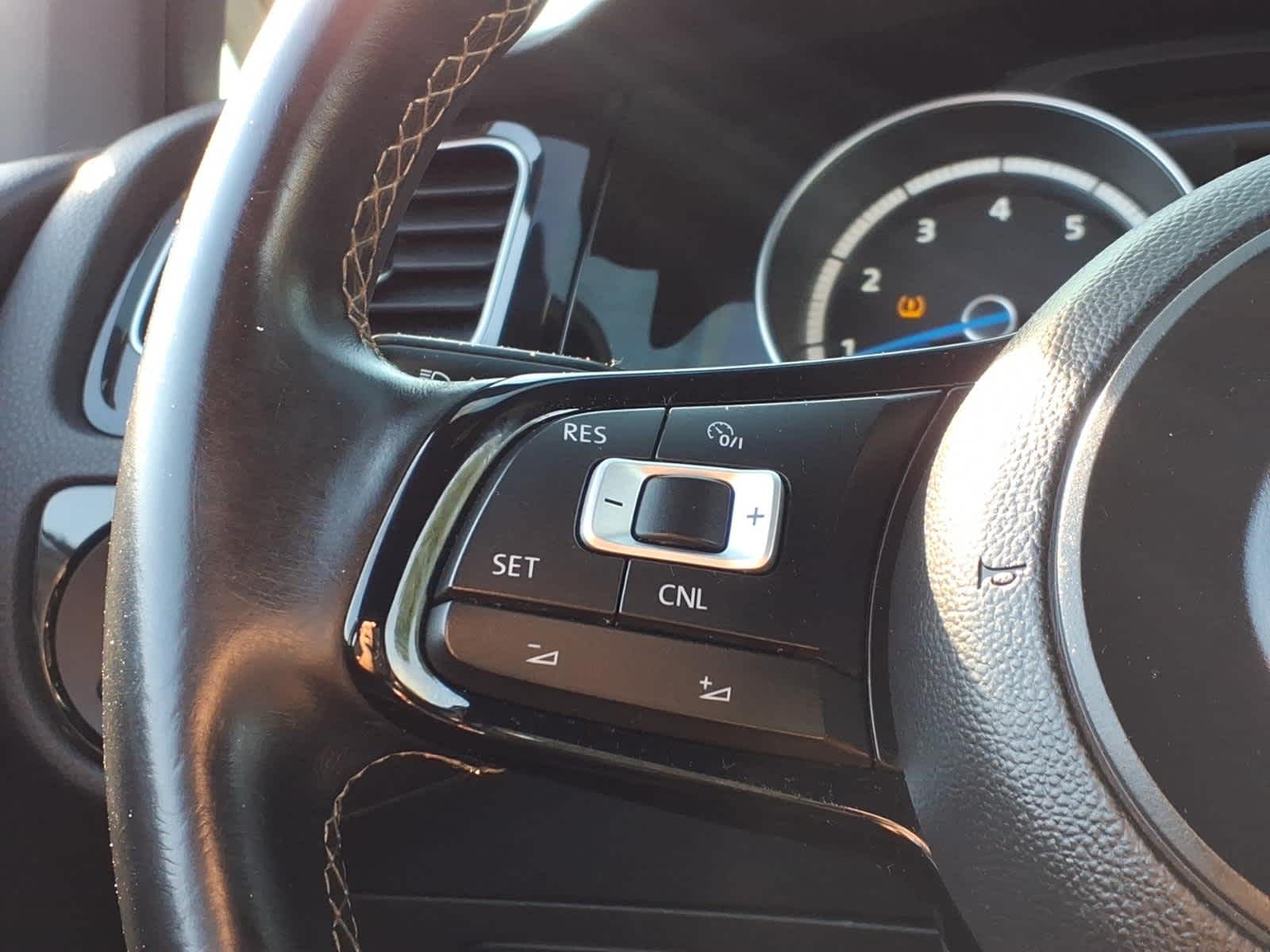 2016 Volkswagen Golf R Base